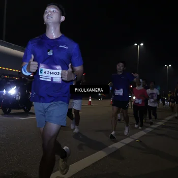 Runner Photo 7512195