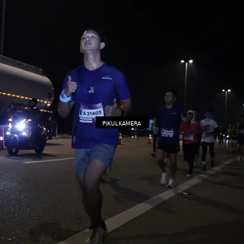Runner Photo 7512200