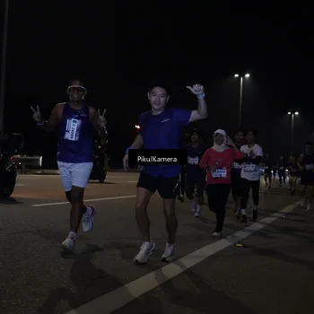 Runner Photo 7512202