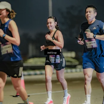 Runner Photo 7512207