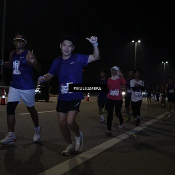 Runner Photo 7512211