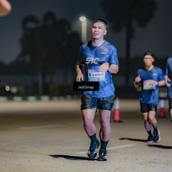 Runner Photo 7512213