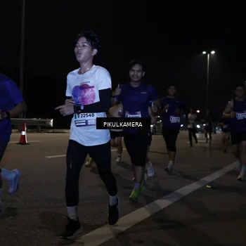 Runner Photo 7512219