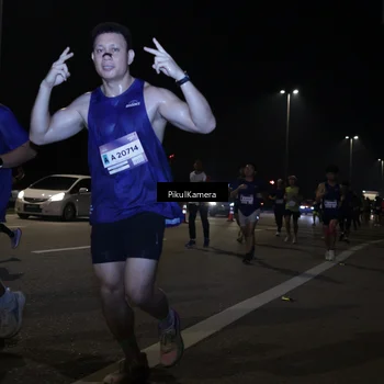 Runner Photo 7512240