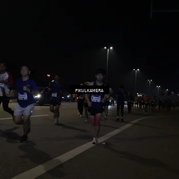 Runner Photo 7512246
