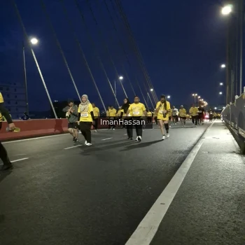 Runner Photo 751225