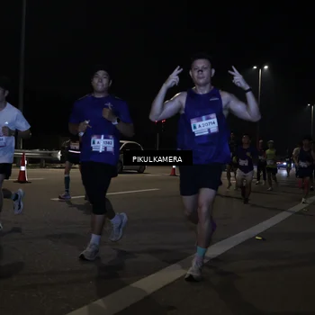 Runner Photo 7512260
