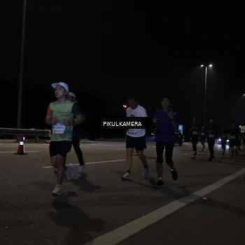 Runner Photo 7512261