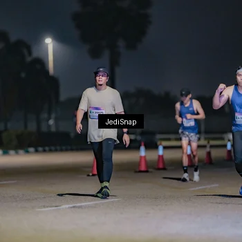Runner Photo 7512263