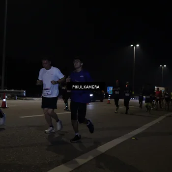 Runner Photo 7512268