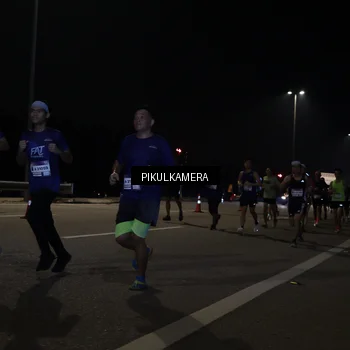 Runner Photo 7512335