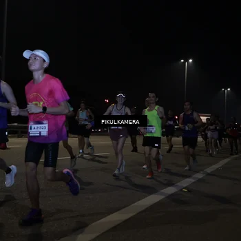 Runner Photo 7512343