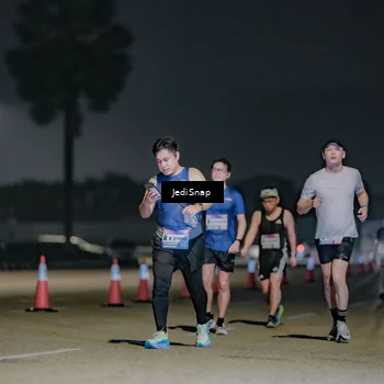 Runner Photo 7512346