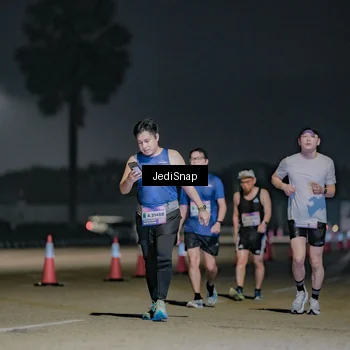 Runner Photo 7512358