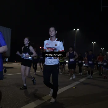 Runner Photo 7512393