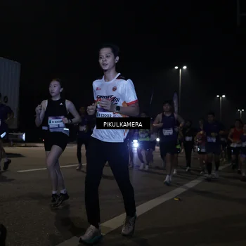 Runner Photo 7512395