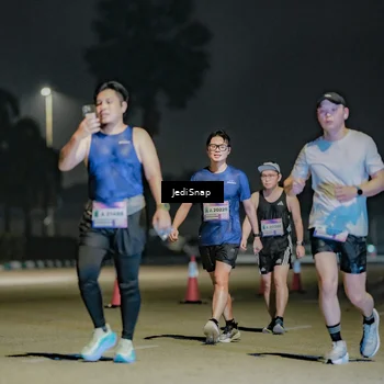 Runner Photo 7512397