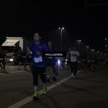 Runner Photo 7512398