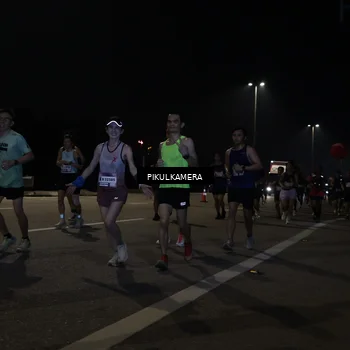 Runner Photo 7512399