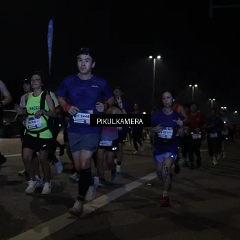 Runner Photo 7512410