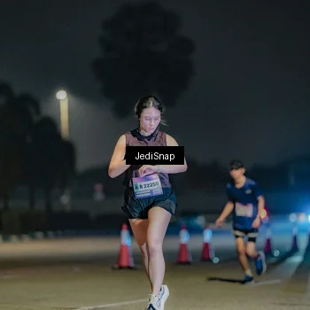 Runner Photo 7512419