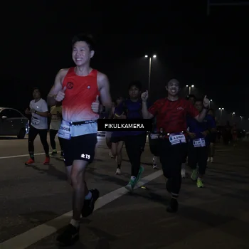 Runner Photo 7512421