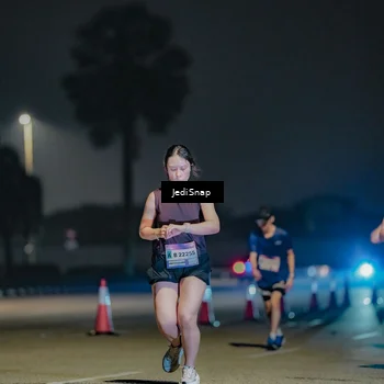 Runner Photo 7512426
