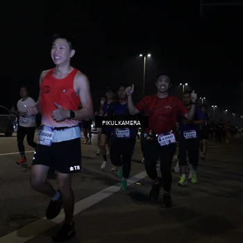 Runner Photo 7512428