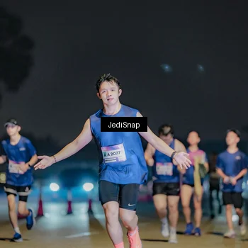 Runner Photo 7512435