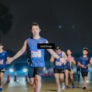 Runner Photo 7512443