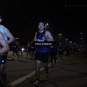Runner Photo 7512448