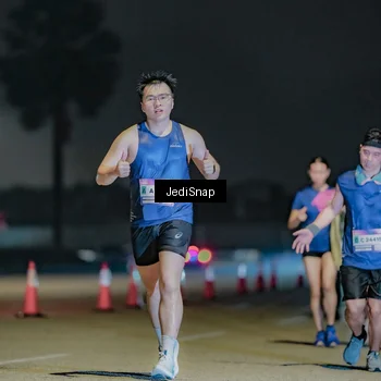 Runner Photo 7512461