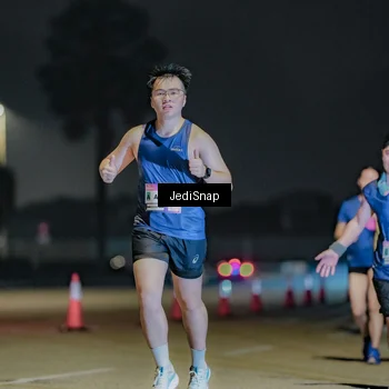 Runner Photo 7512462