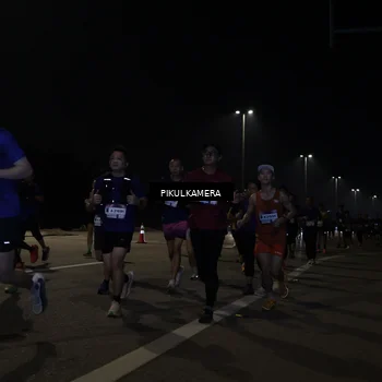 Runner Photo 7512472