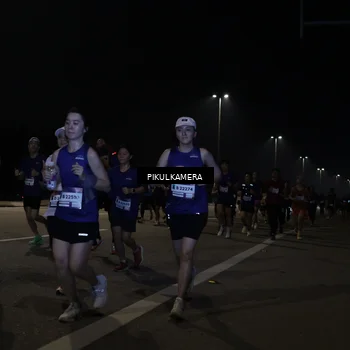 Runner Photo 7512473