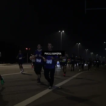 Runner Photo 7512490