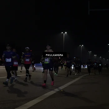 Runner Photo 7512501