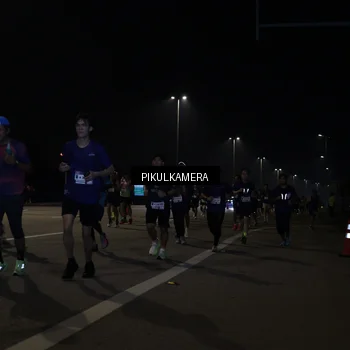 Runner Photo 7512510