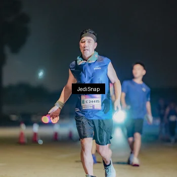 Runner Photo 7512514