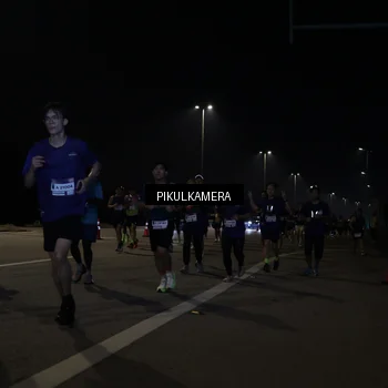 Runner Photo 7512515
