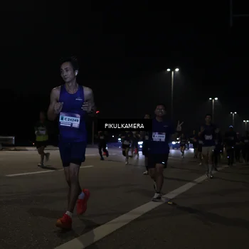Runner Photo 7512547