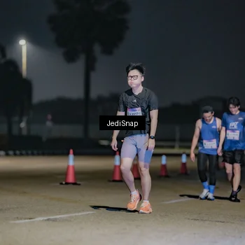 Runner Photo 7512565
