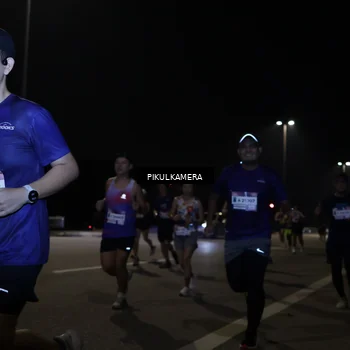 Runner Photo 7512573