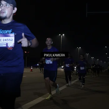 Runner Photo 7512586