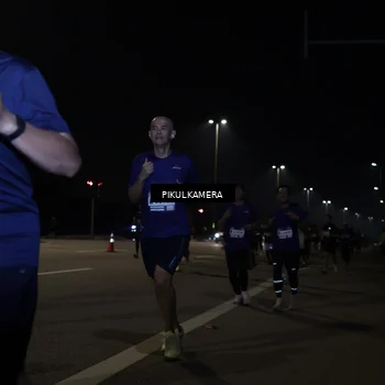 Runner Photo 7512594