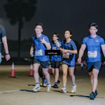 Runner Photo 7512597