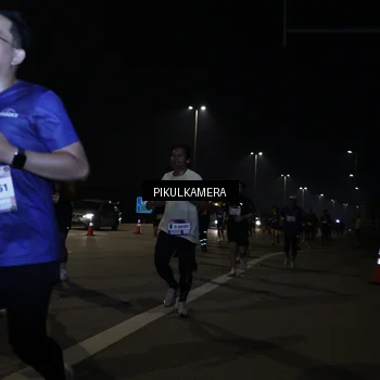 Runner Photo 7512609