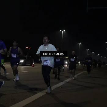Runner Photo 7512611