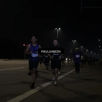 Runner Photo 7512614