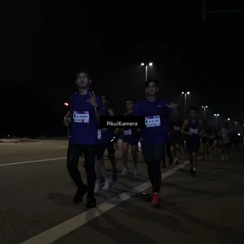 Runner Photo 7512659